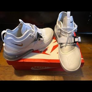 Nike Air Force 270